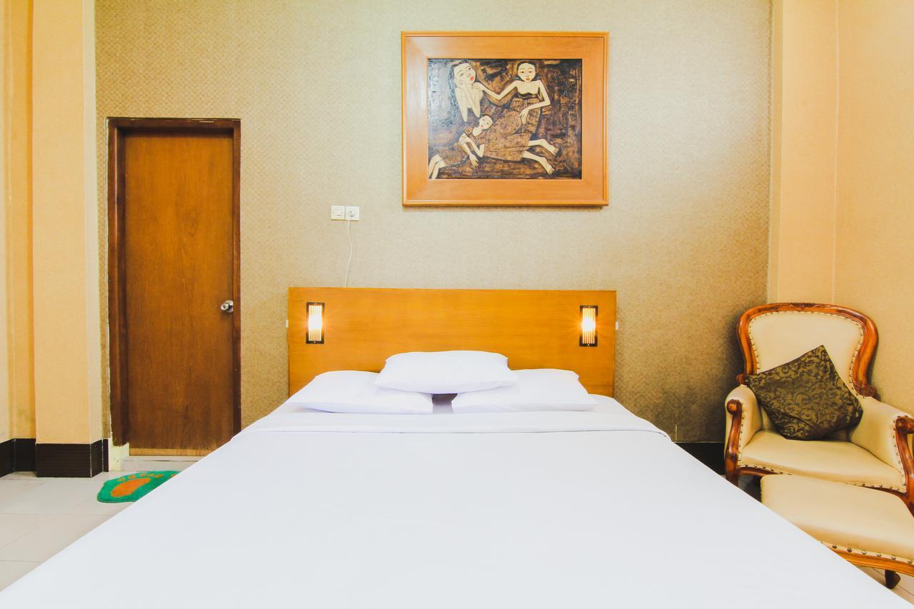 Hotel Bandara Asri Kalasan Buitenkant foto