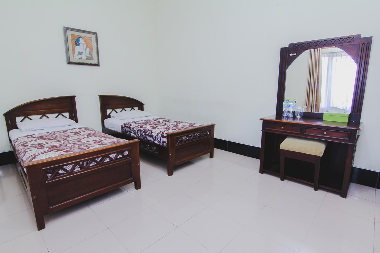 Hotel Bandara Asri Kalasan Buitenkant foto