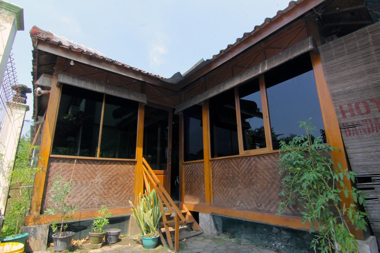 Hotel Bandara Asri Kalasan Buitenkant foto