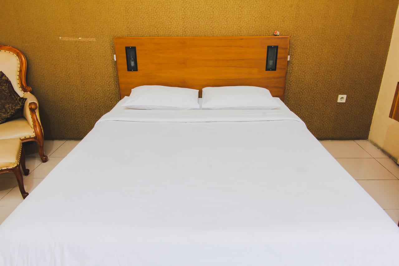 Hotel Bandara Asri Kalasan Buitenkant foto
