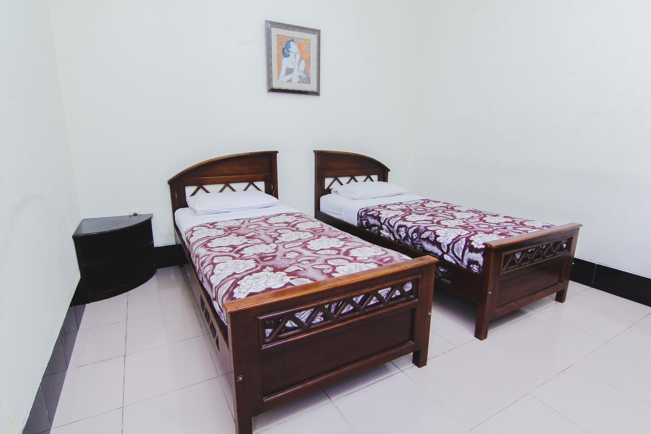 Hotel Bandara Asri Kalasan Buitenkant foto
