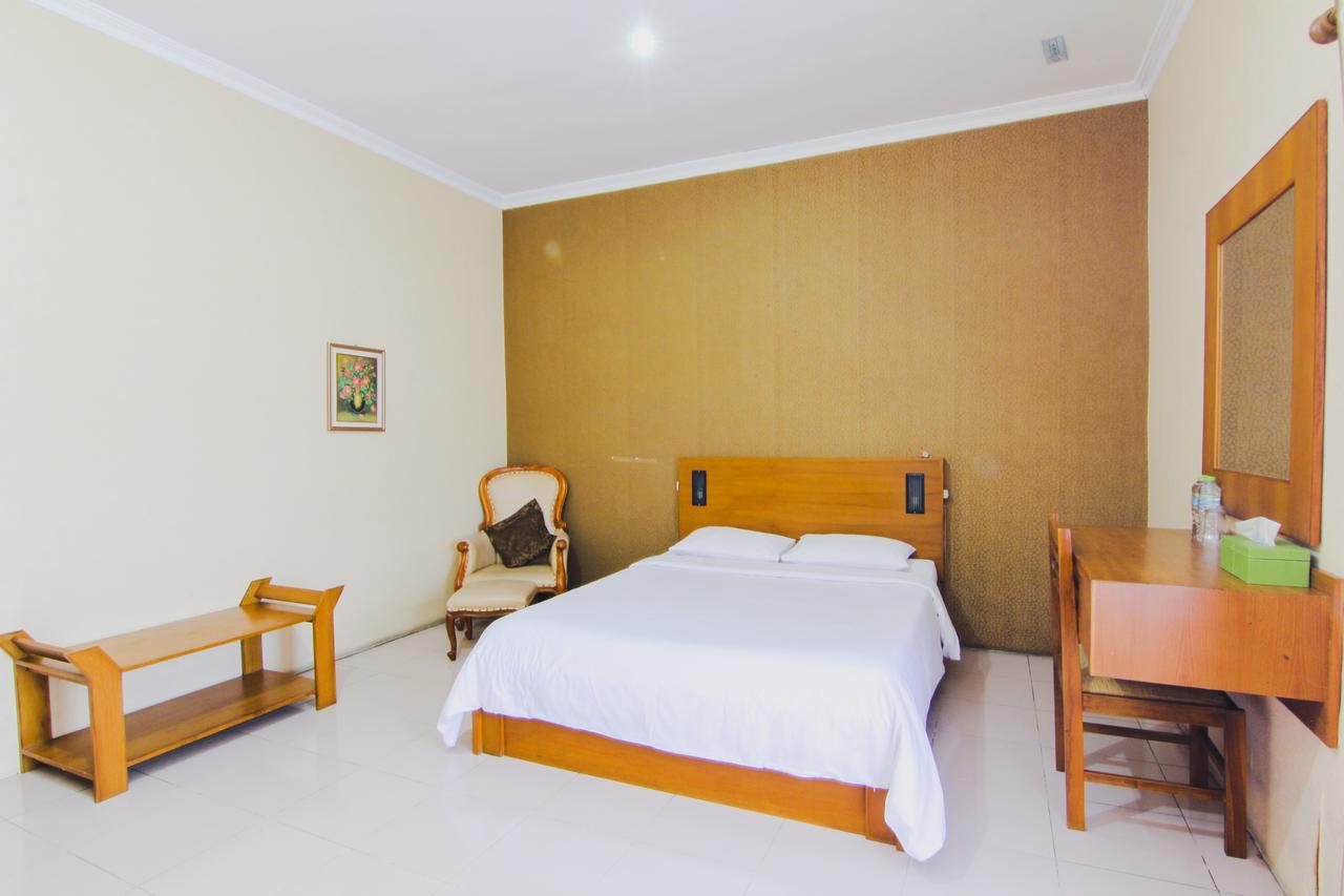 Hotel Bandara Asri Kalasan Buitenkant foto